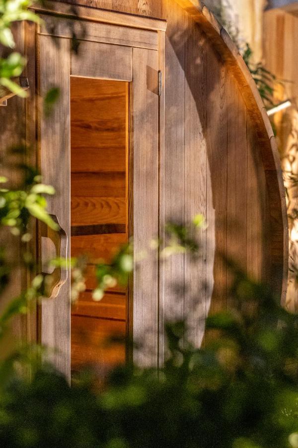 Escale Rochelaise, Gite Urbain Avec Spa Bain Nordique Et Sauna Tonneau Ла-Рошель Экстерьер фото